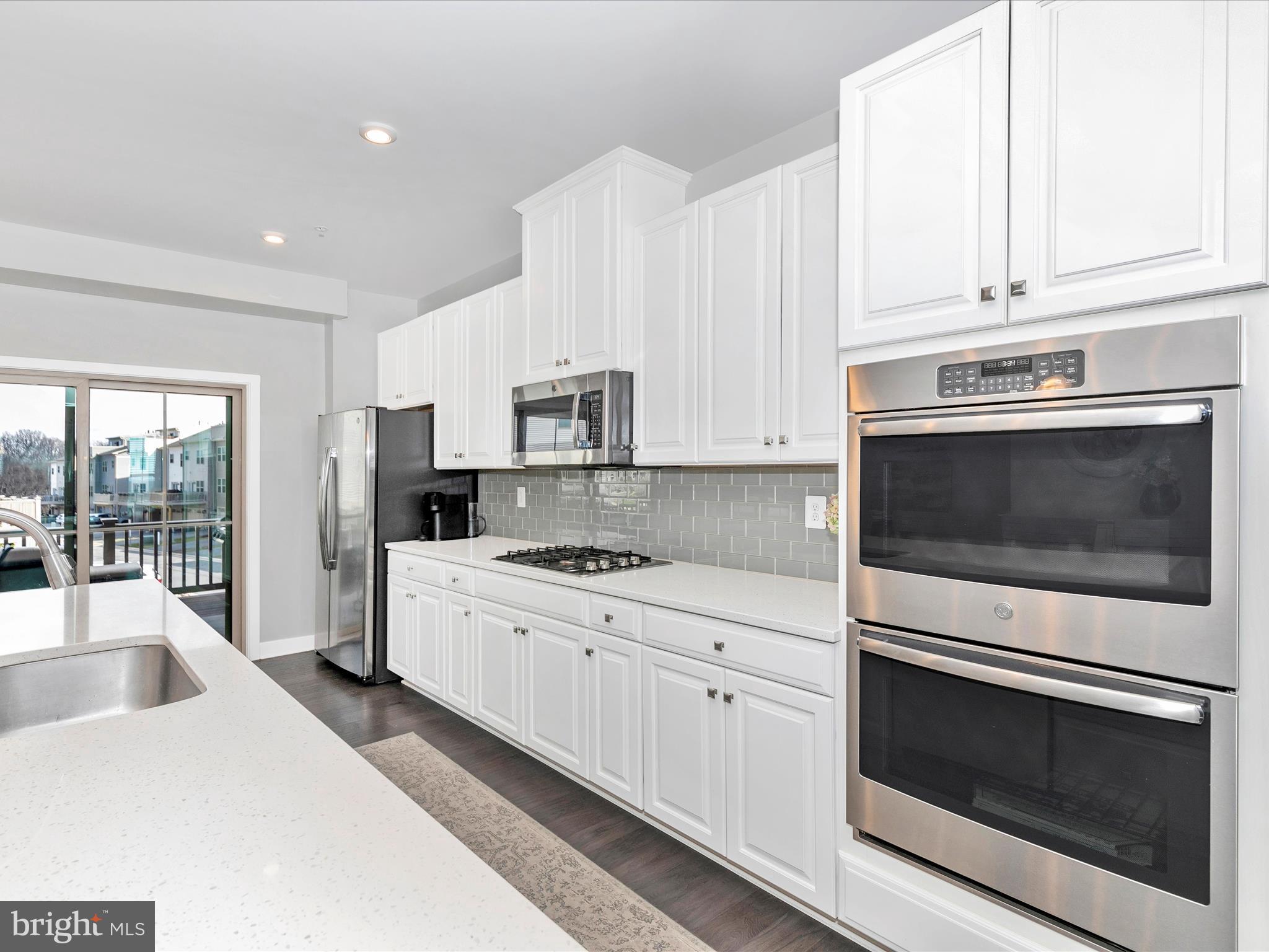 5829 EAGLEHEAD DRIVE