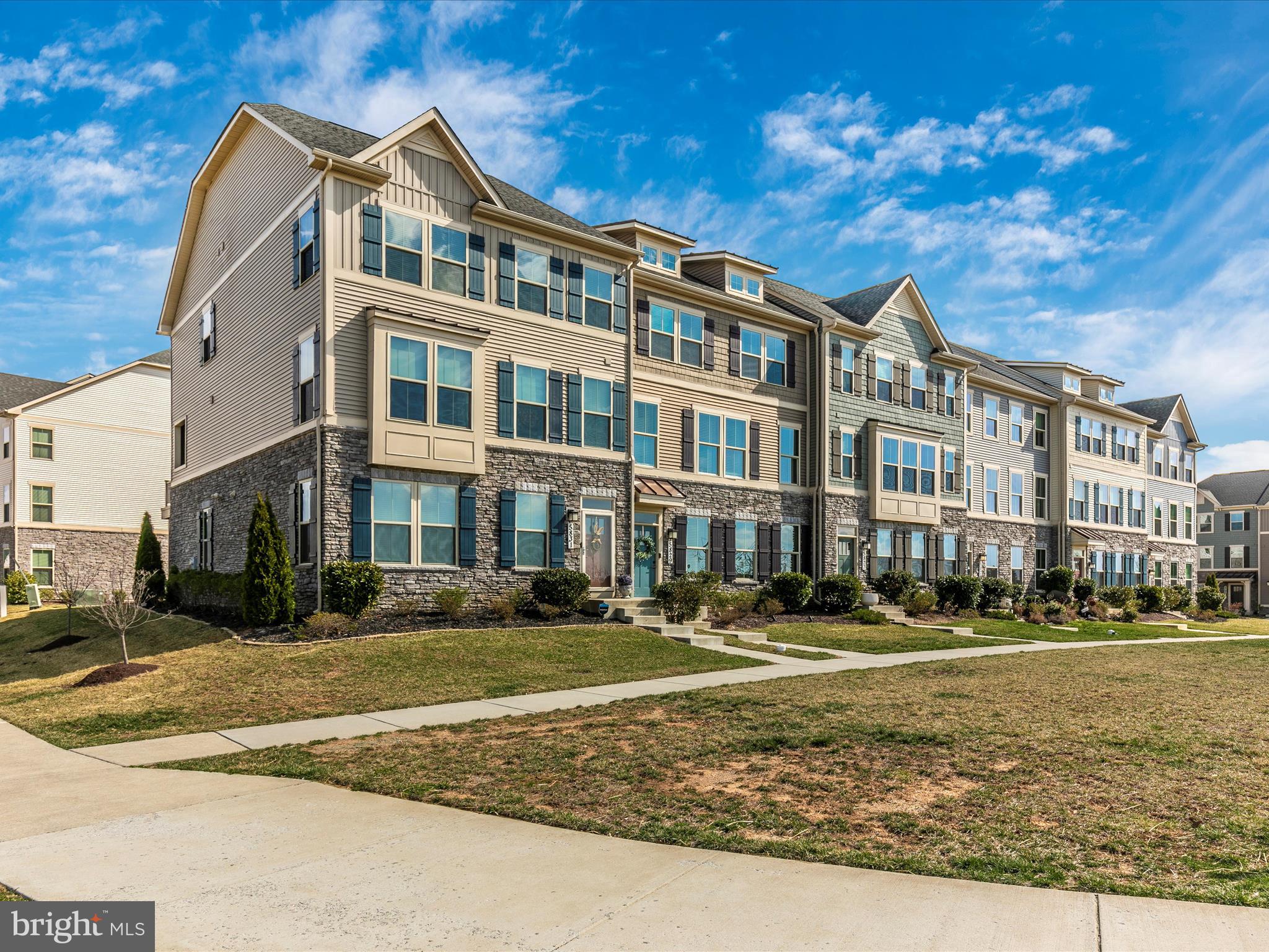 5829 EAGLEHEAD DRIVE