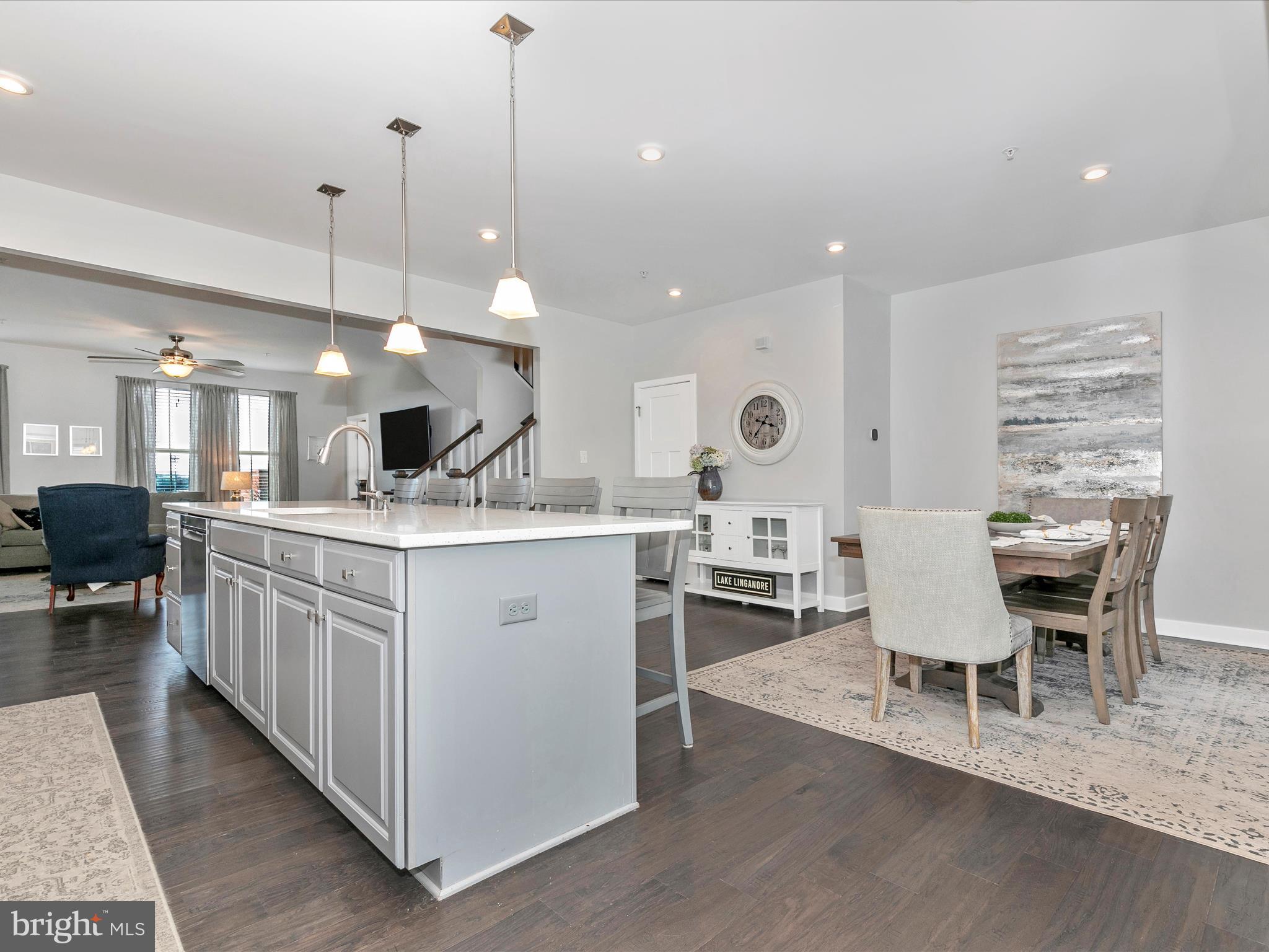 5829 EAGLEHEAD DRIVE