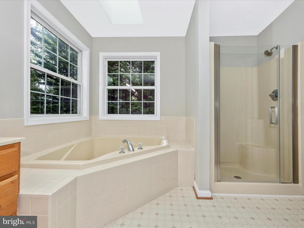 324 COPPER OAKS DRIVE
