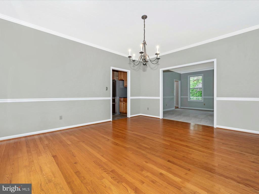 324 COPPER OAKS DRIVE