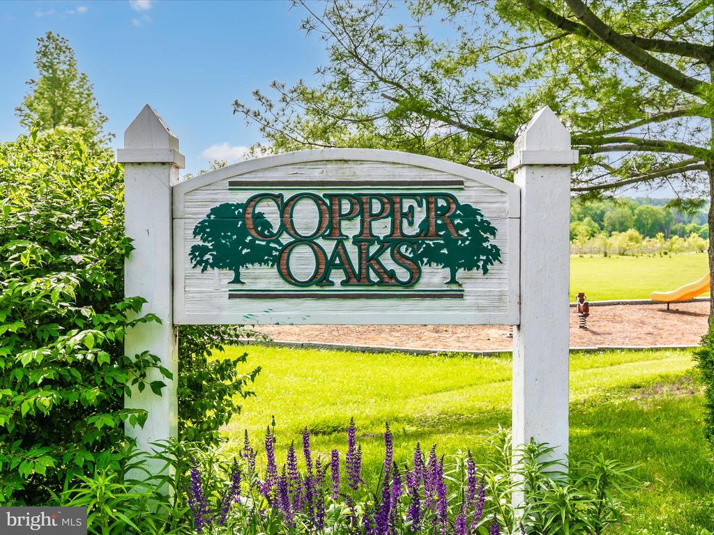 324 COPPER OAKS DRIVE