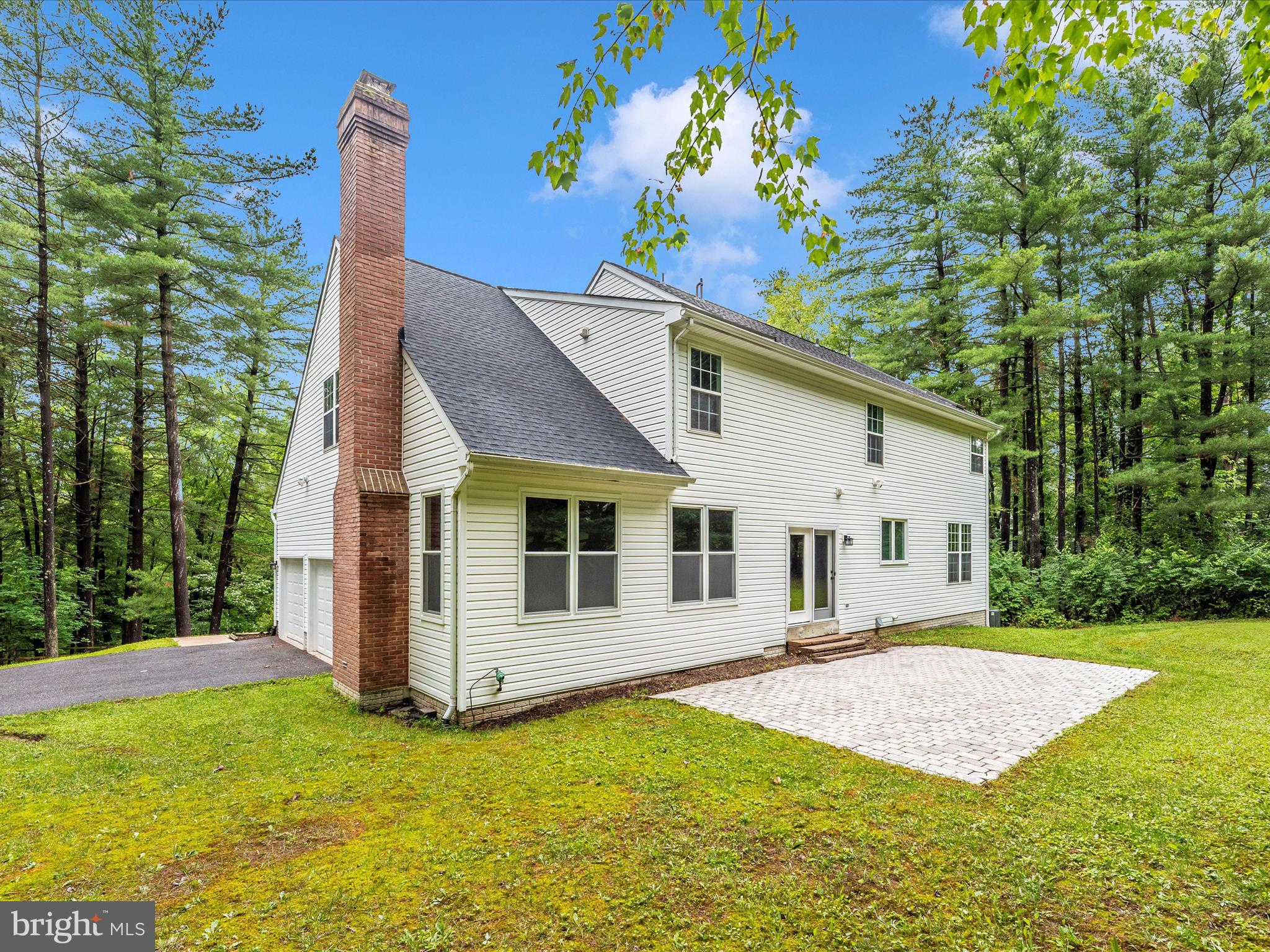 324 COPPER OAKS DRIVE