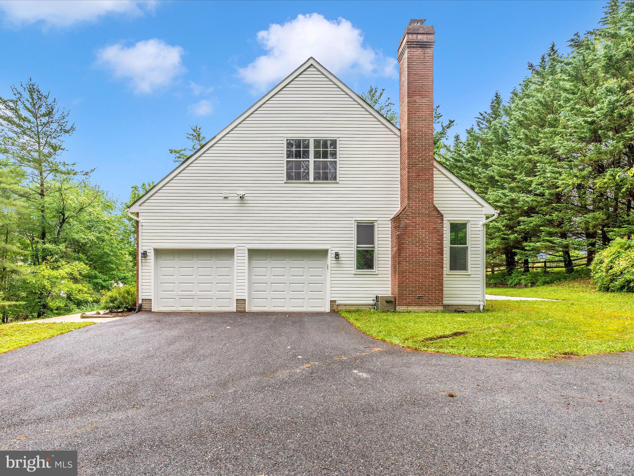 324 COPPER OAKS DRIVE