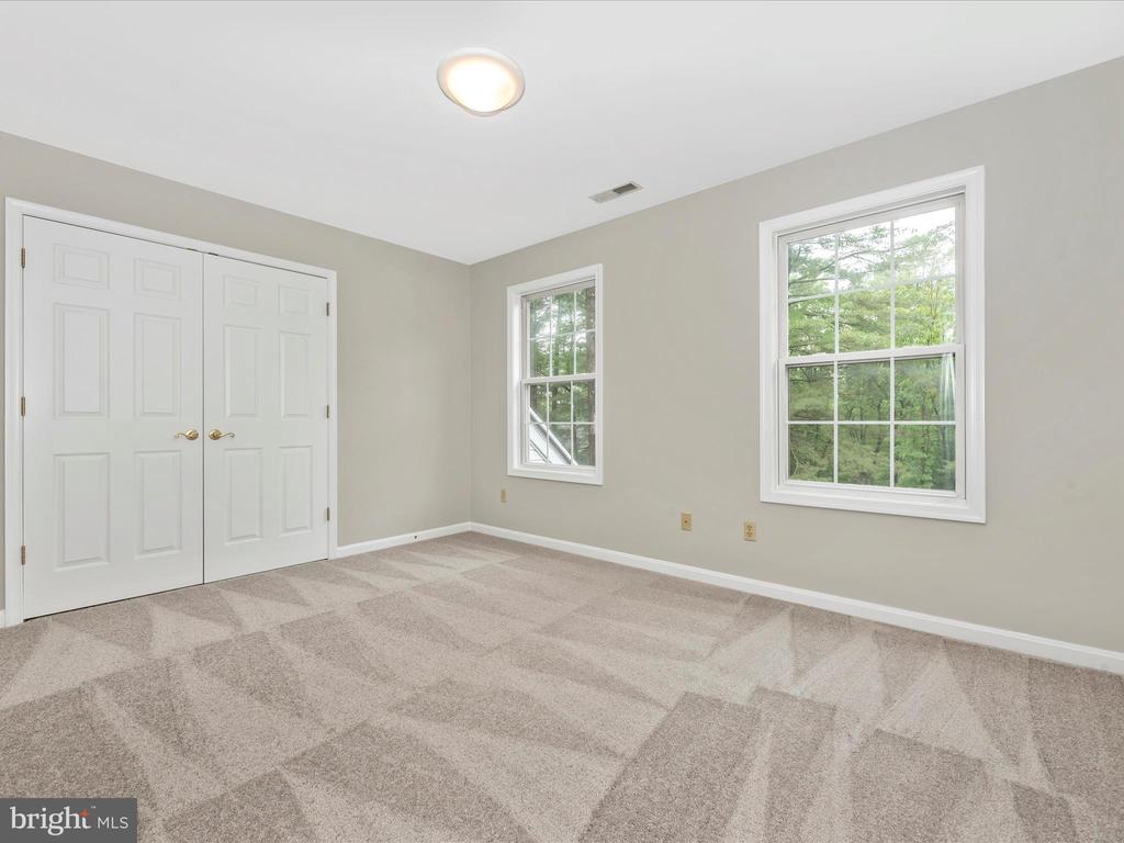 324 COPPER OAKS DRIVE
