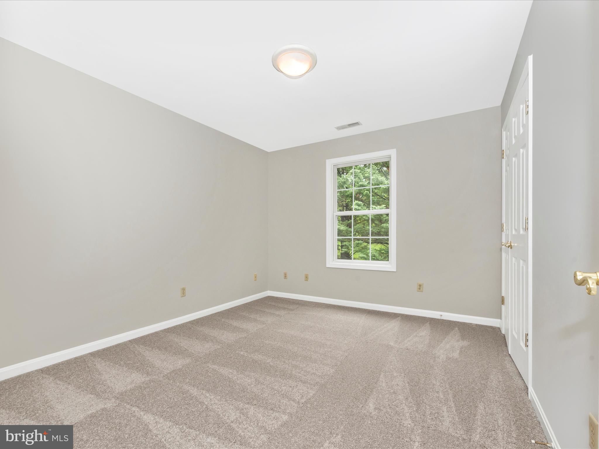 324 COPPER OAKS DRIVE