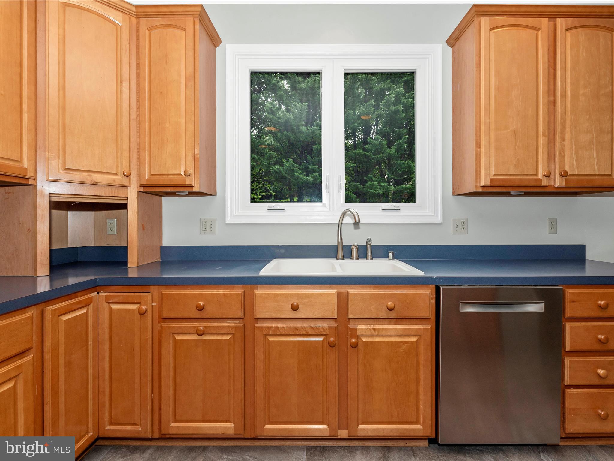 324 COPPER OAKS DRIVE