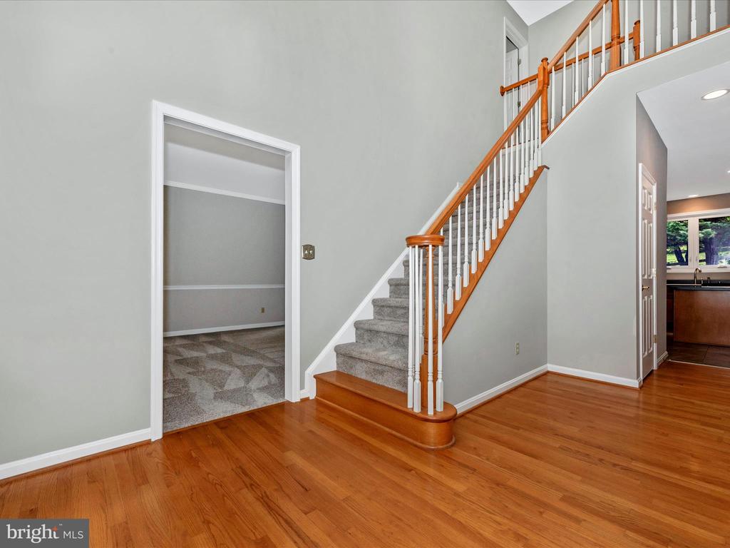 324 COPPER OAKS DRIVE