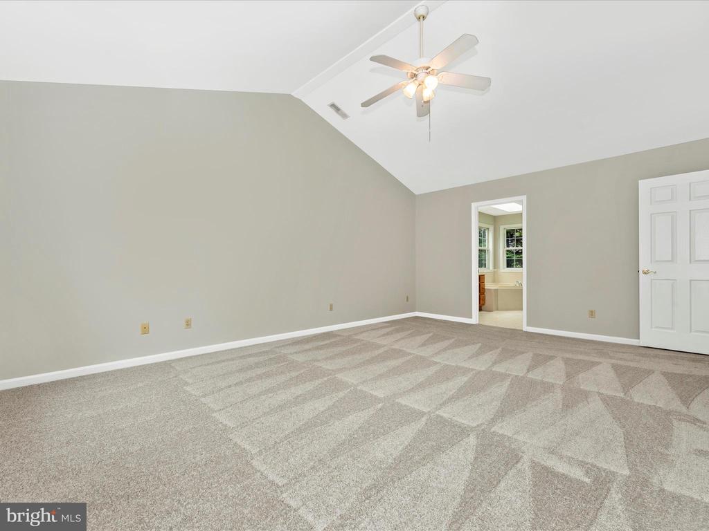 324 COPPER OAKS DRIVE
