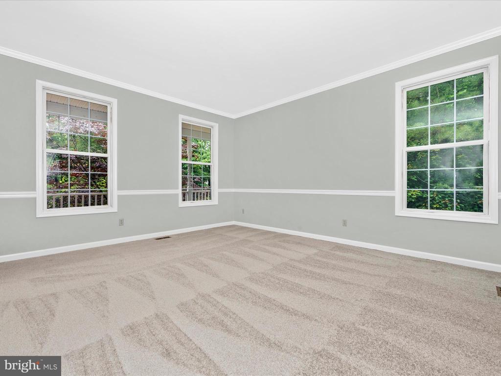 324 COPPER OAKS DRIVE