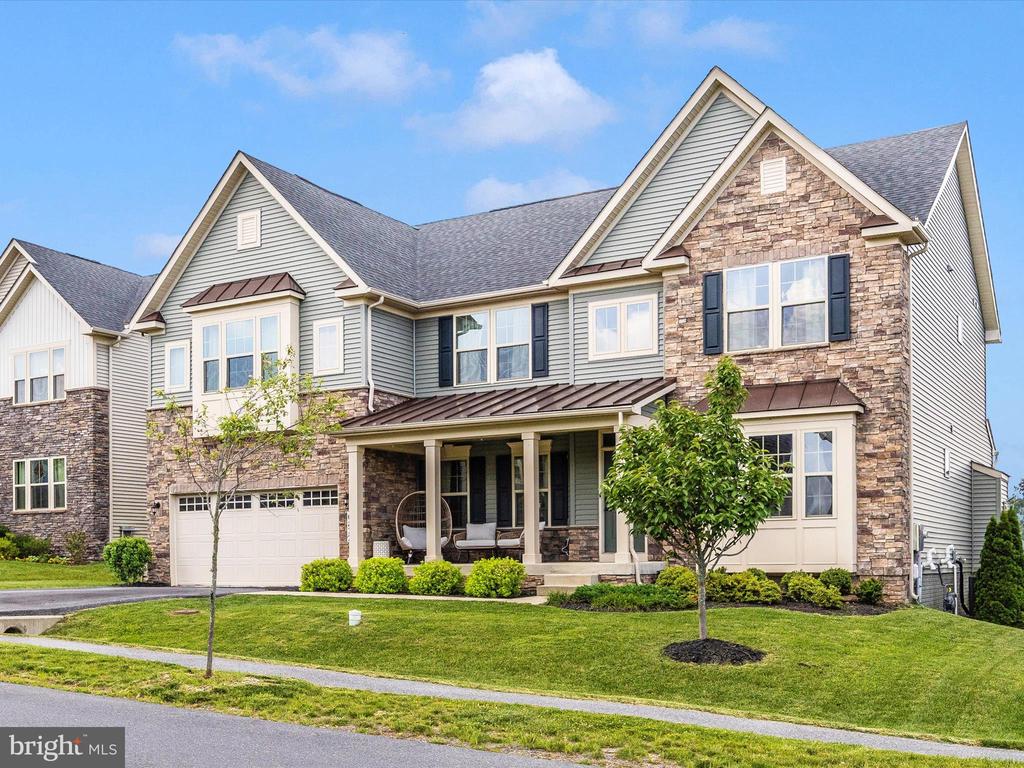 6877 WOODRIDGE ROAD