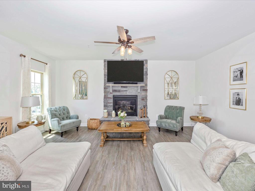6877 WOODRIDGE ROAD