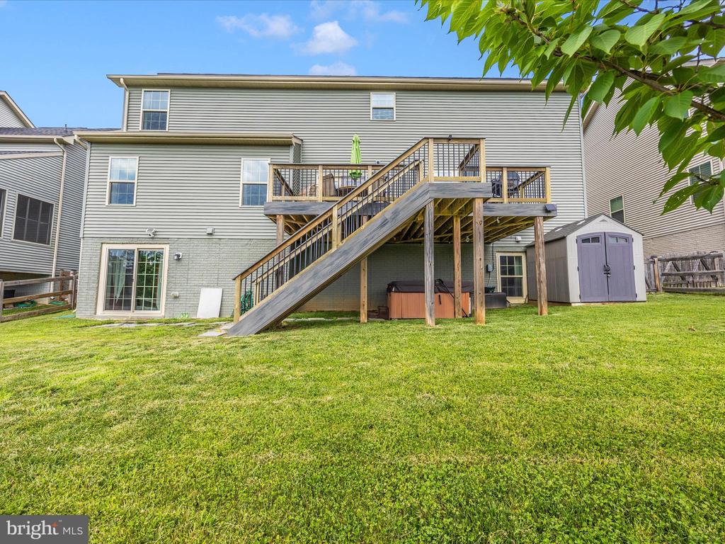 6877 WOODRIDGE ROAD