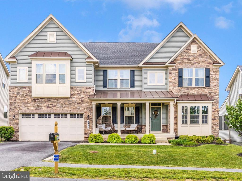 6877 WOODRIDGE ROAD