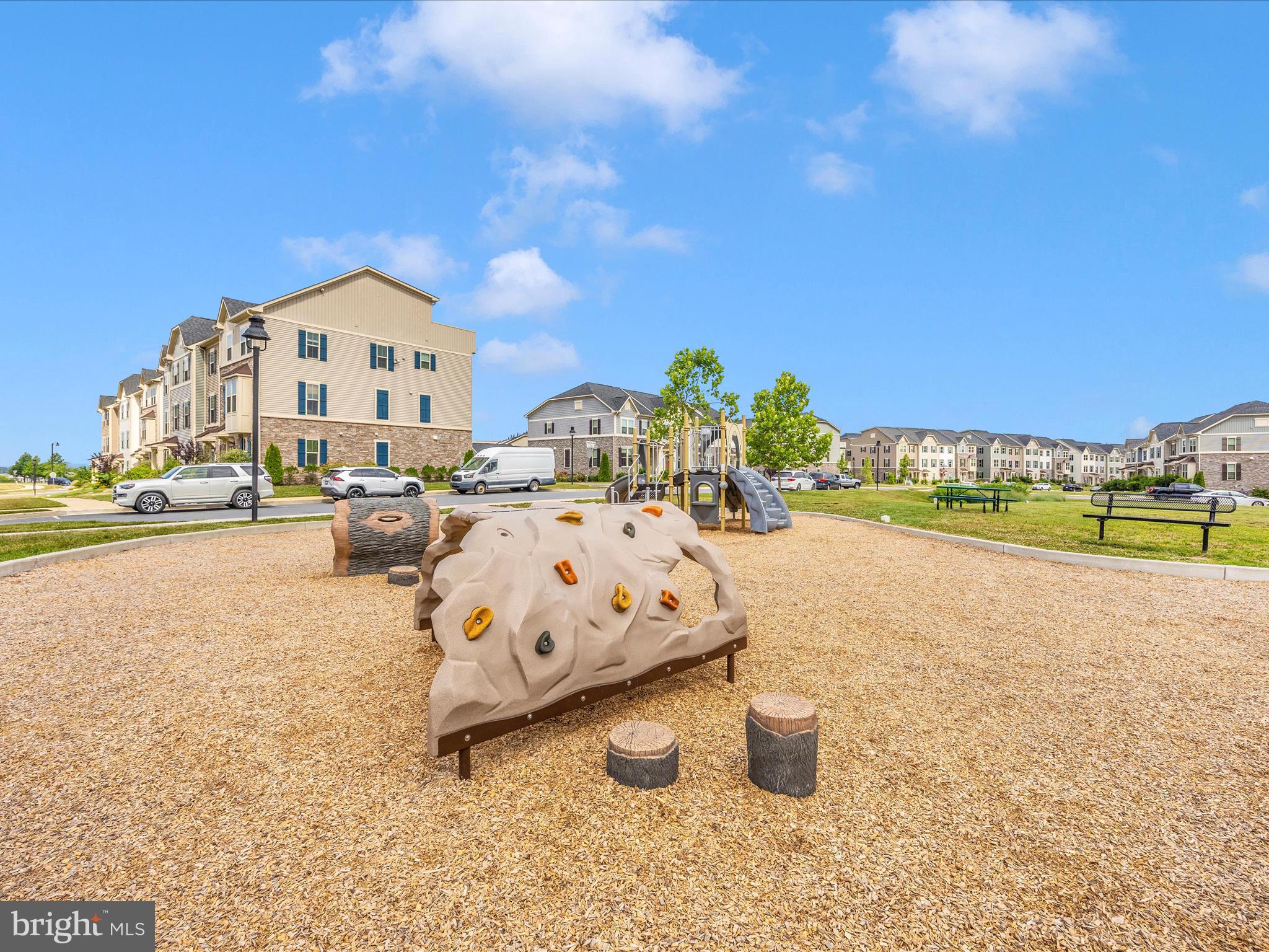 5824 PECKING STONE STREET