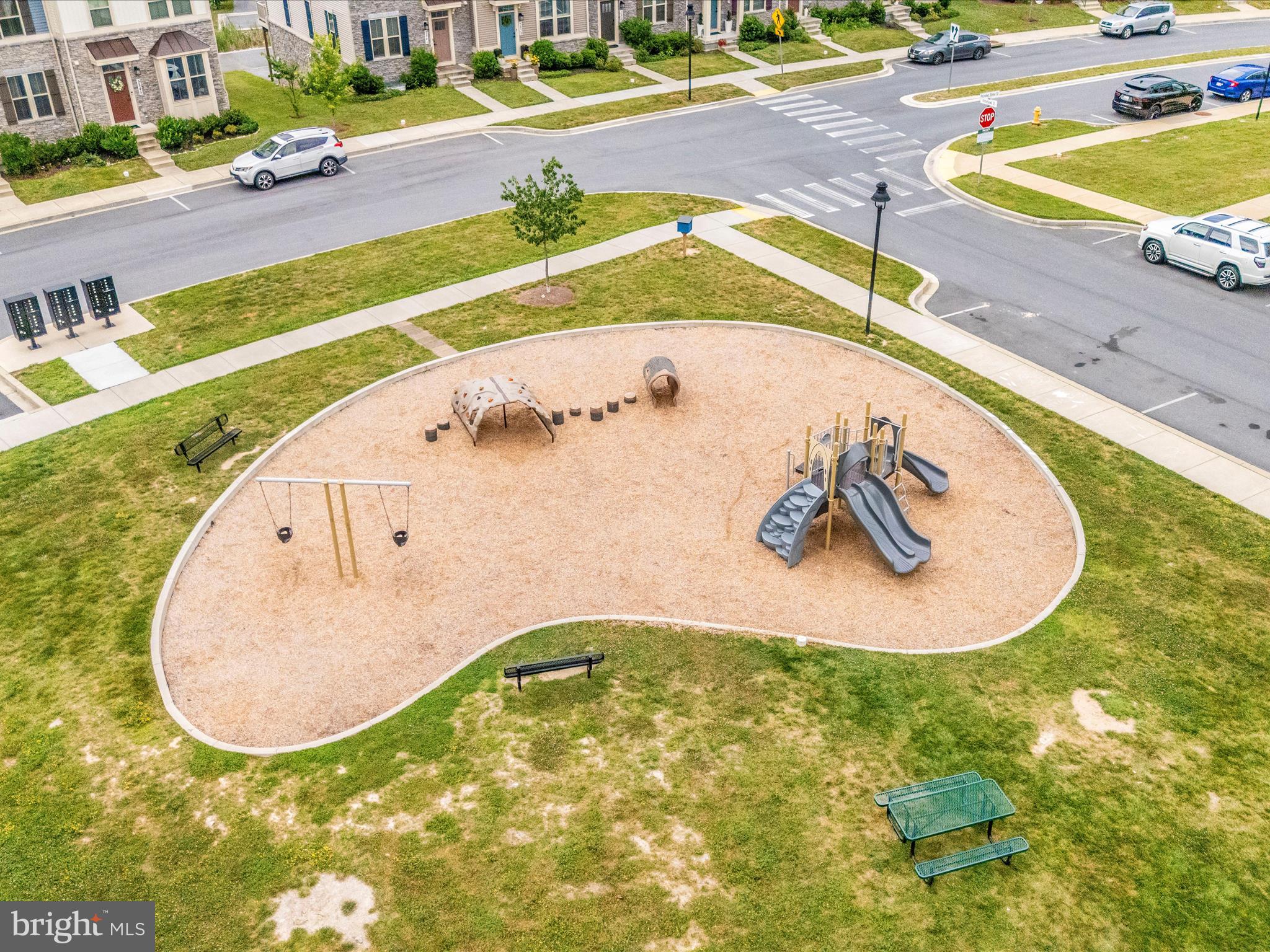 5824 PECKING STONE STREET