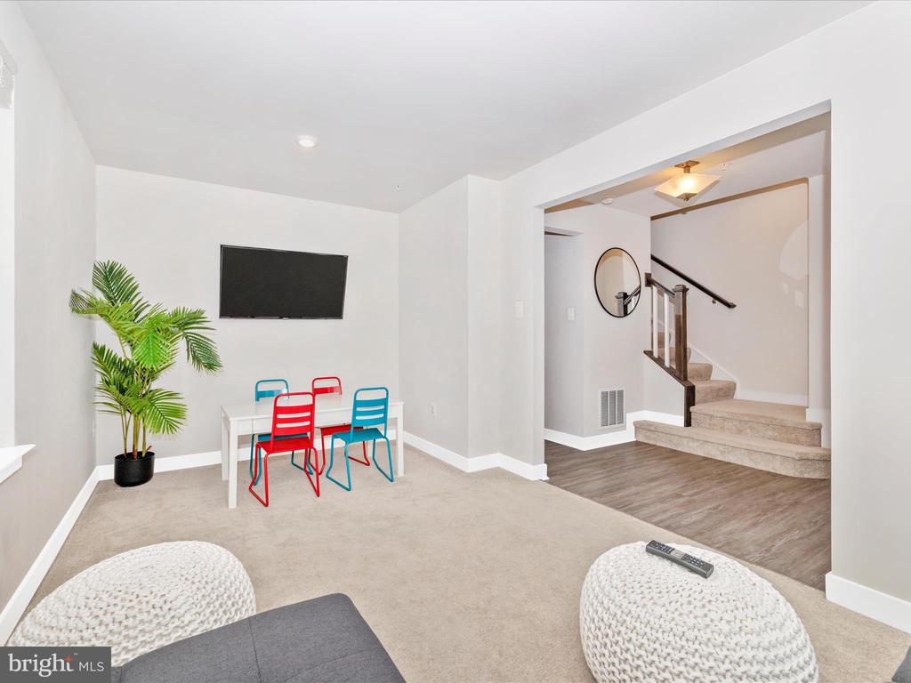 5824 PECKING STONE STREET