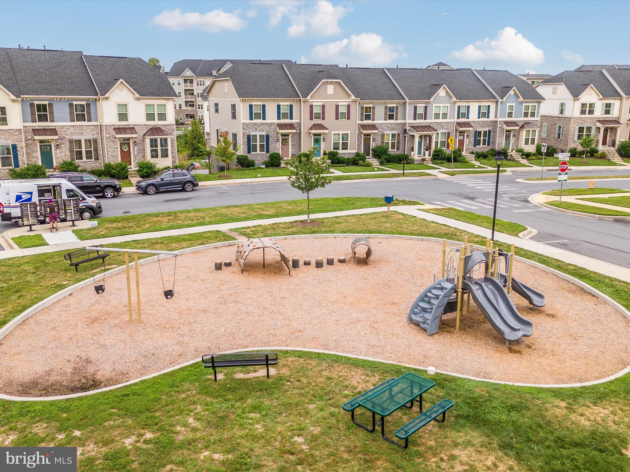 5824 PECKING STONE STREET