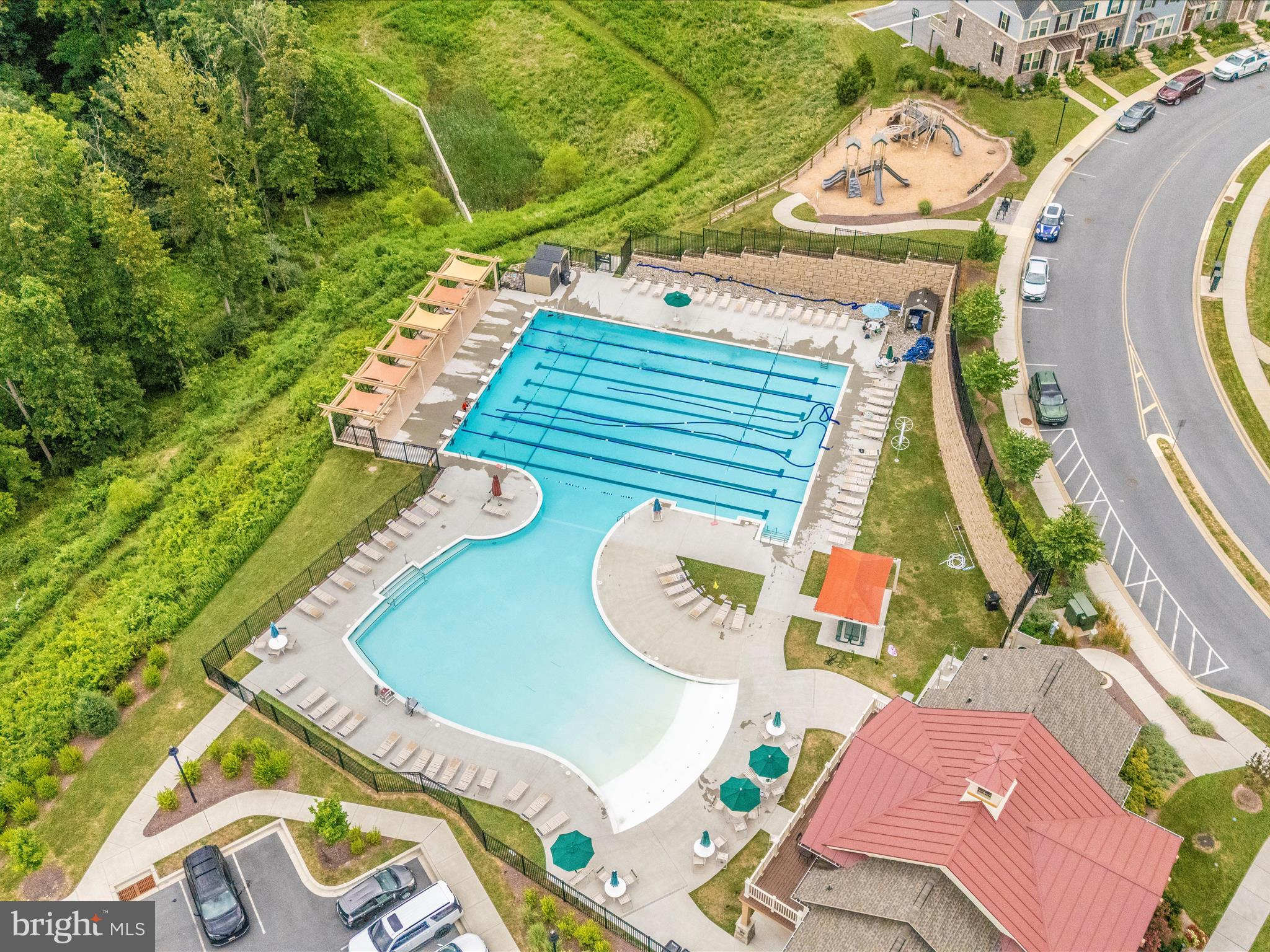 5824 PECKING STONE STREET