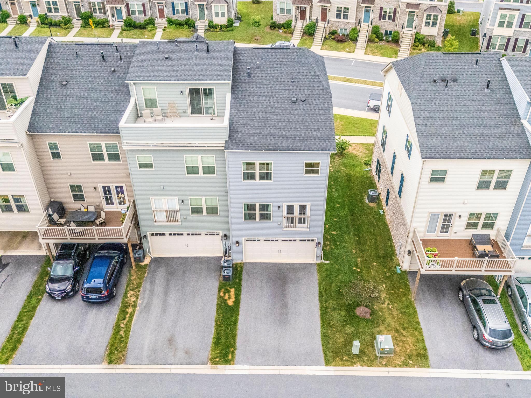 5824 PECKING STONE STREET