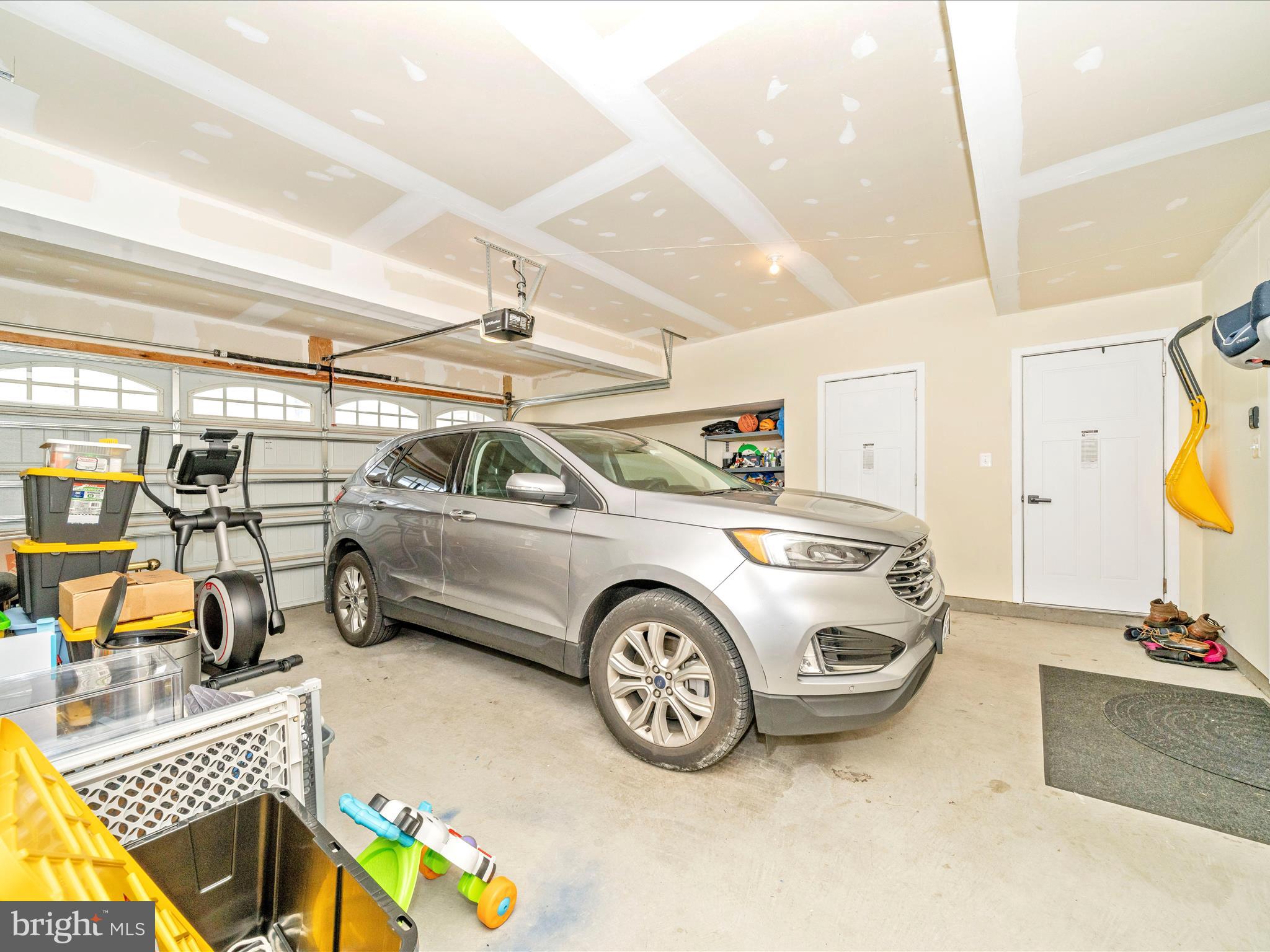 5831 EAGLEHEAD DRIVE