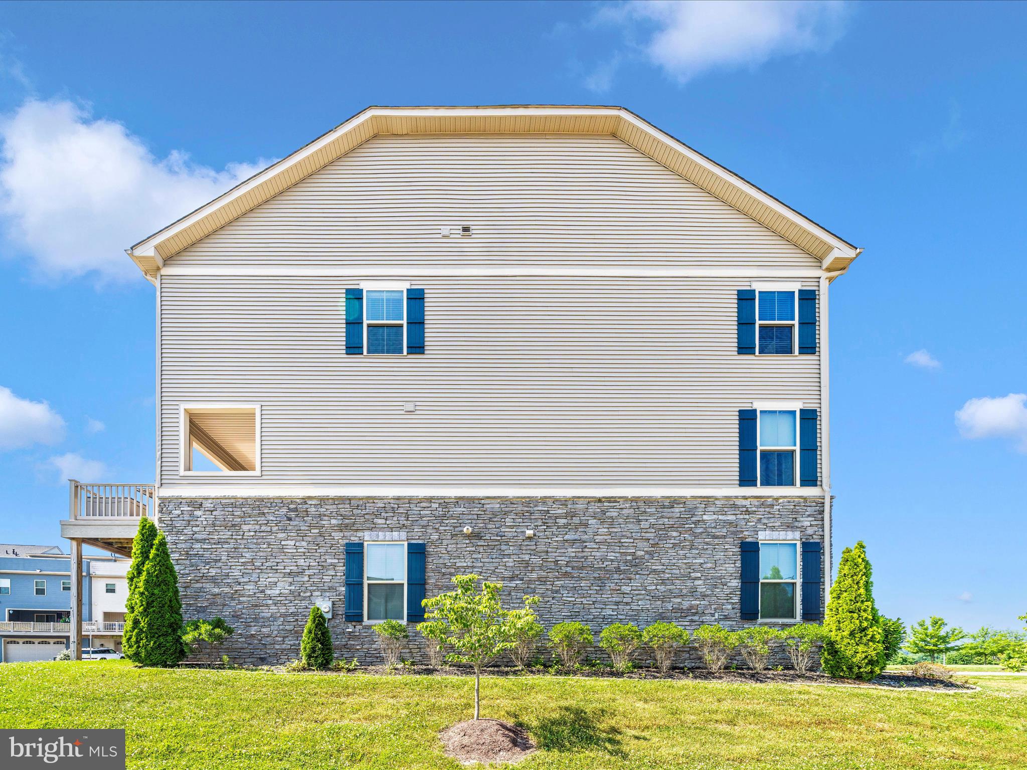 5831 EAGLEHEAD DRIVE