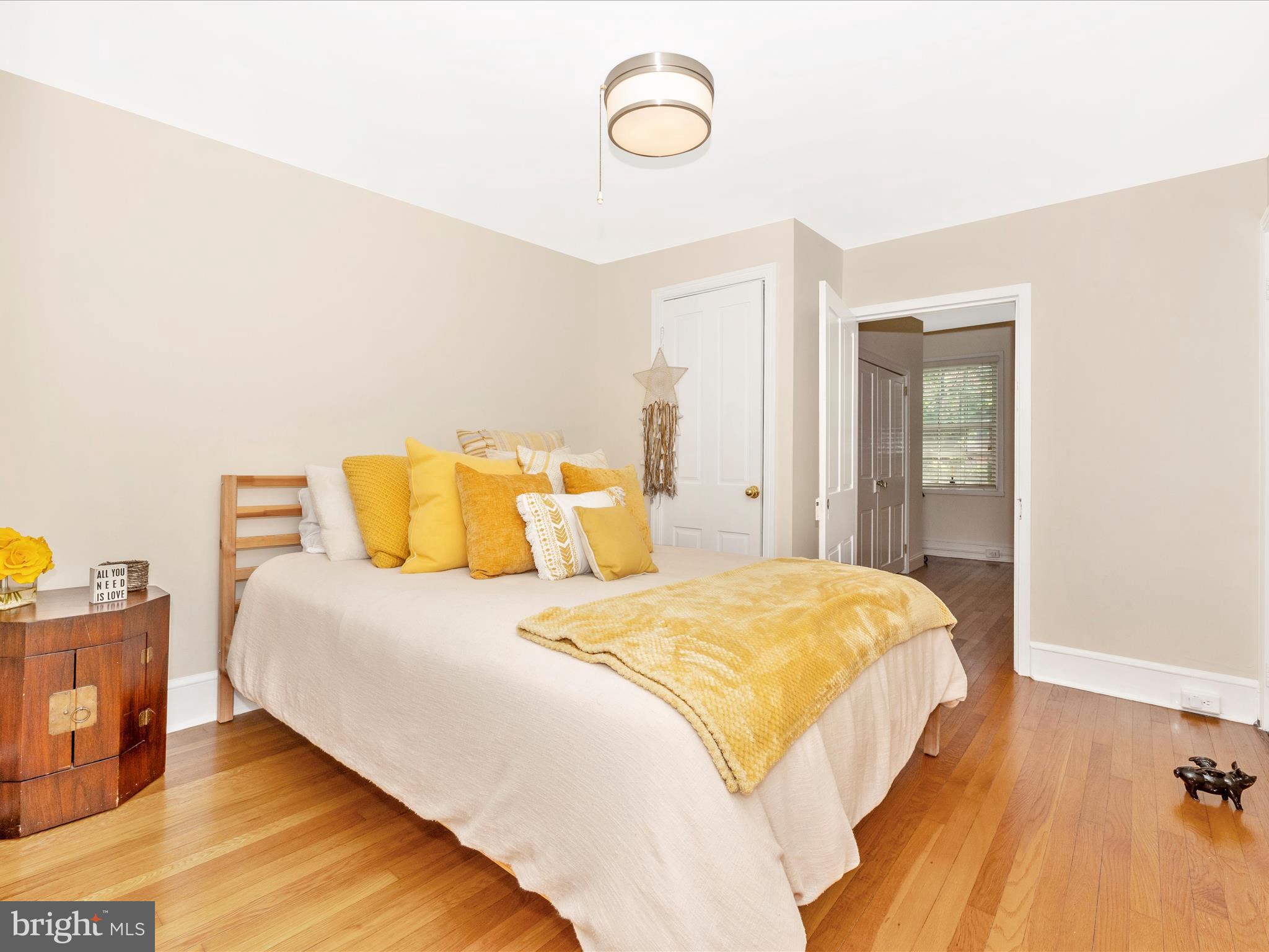 225 E 2ND STREET
