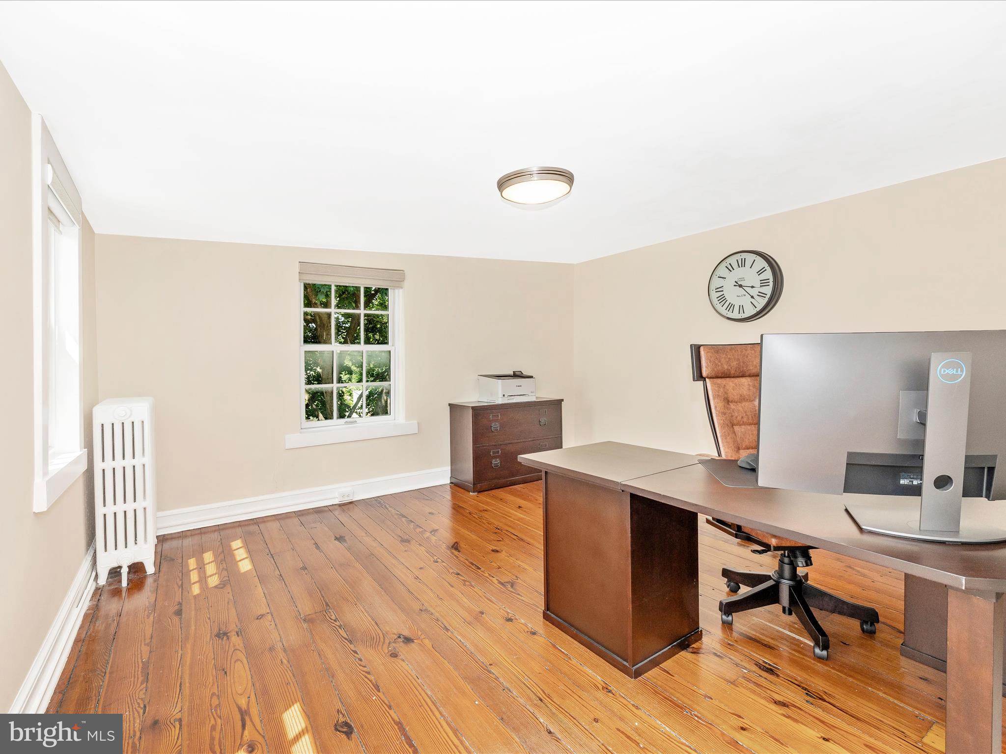 225 E 2ND STREET