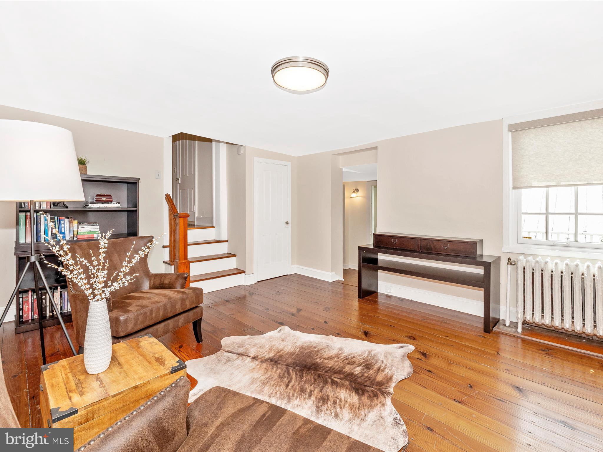 225 E 2ND STREET