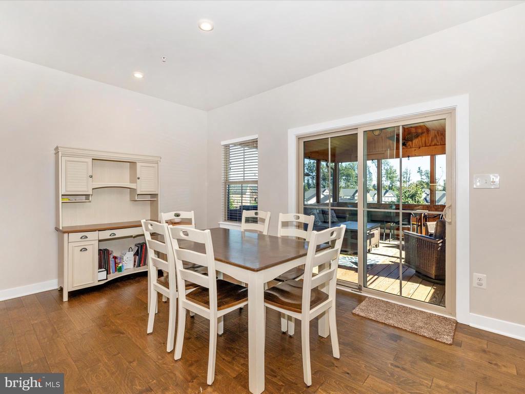 6879 WOODRIDGE ROAD