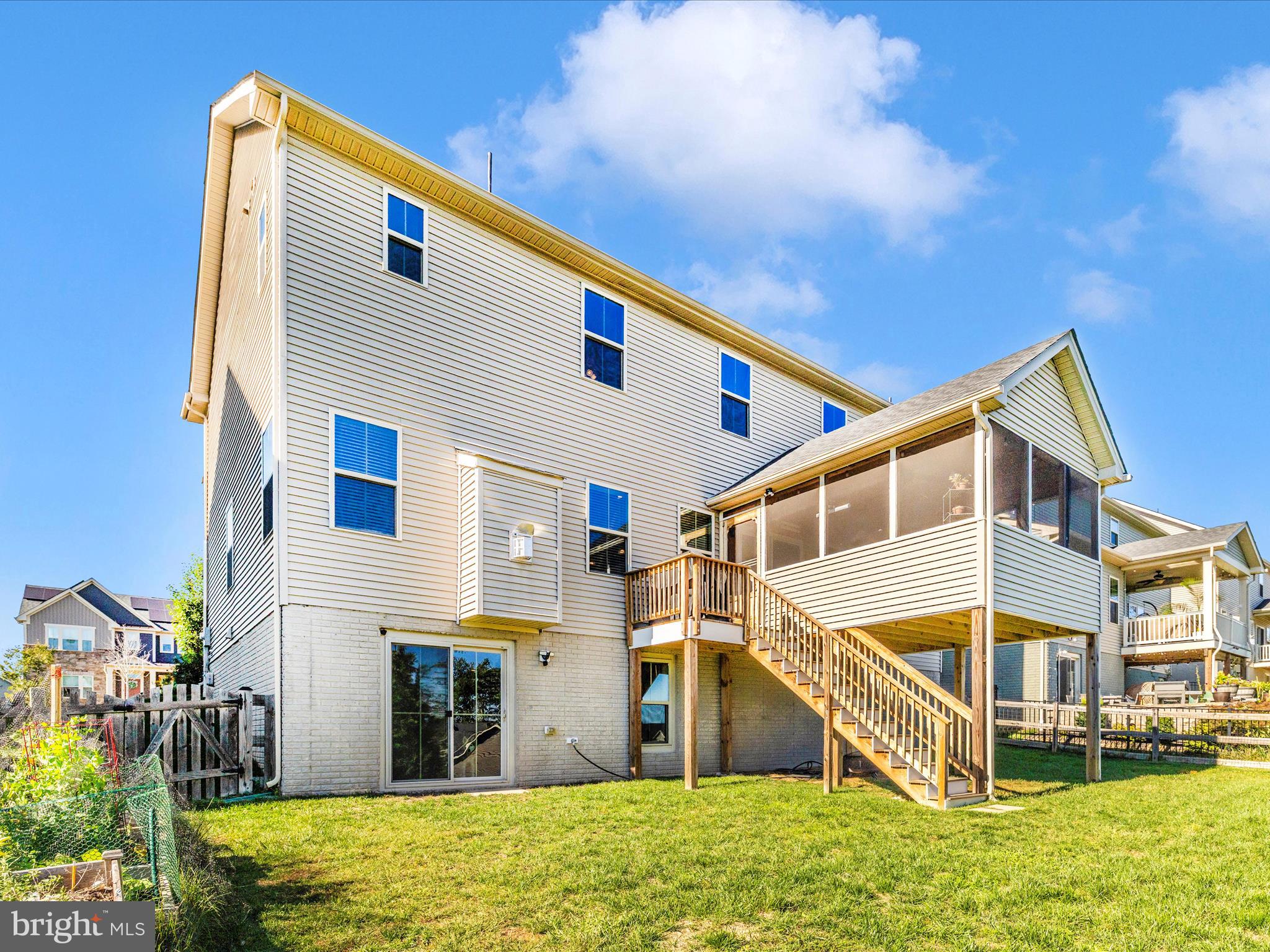 6879 WOODRIDGE ROAD
