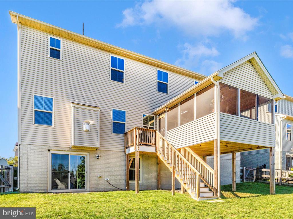 6879 WOODRIDGE ROAD