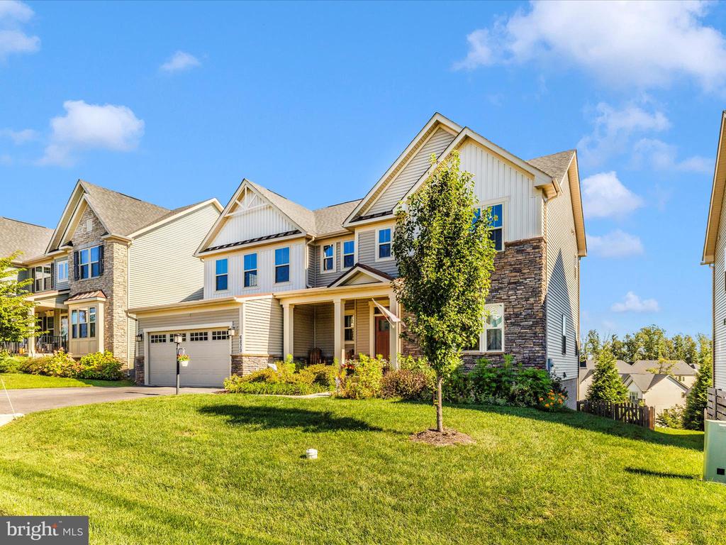 6879 WOODRIDGE ROAD