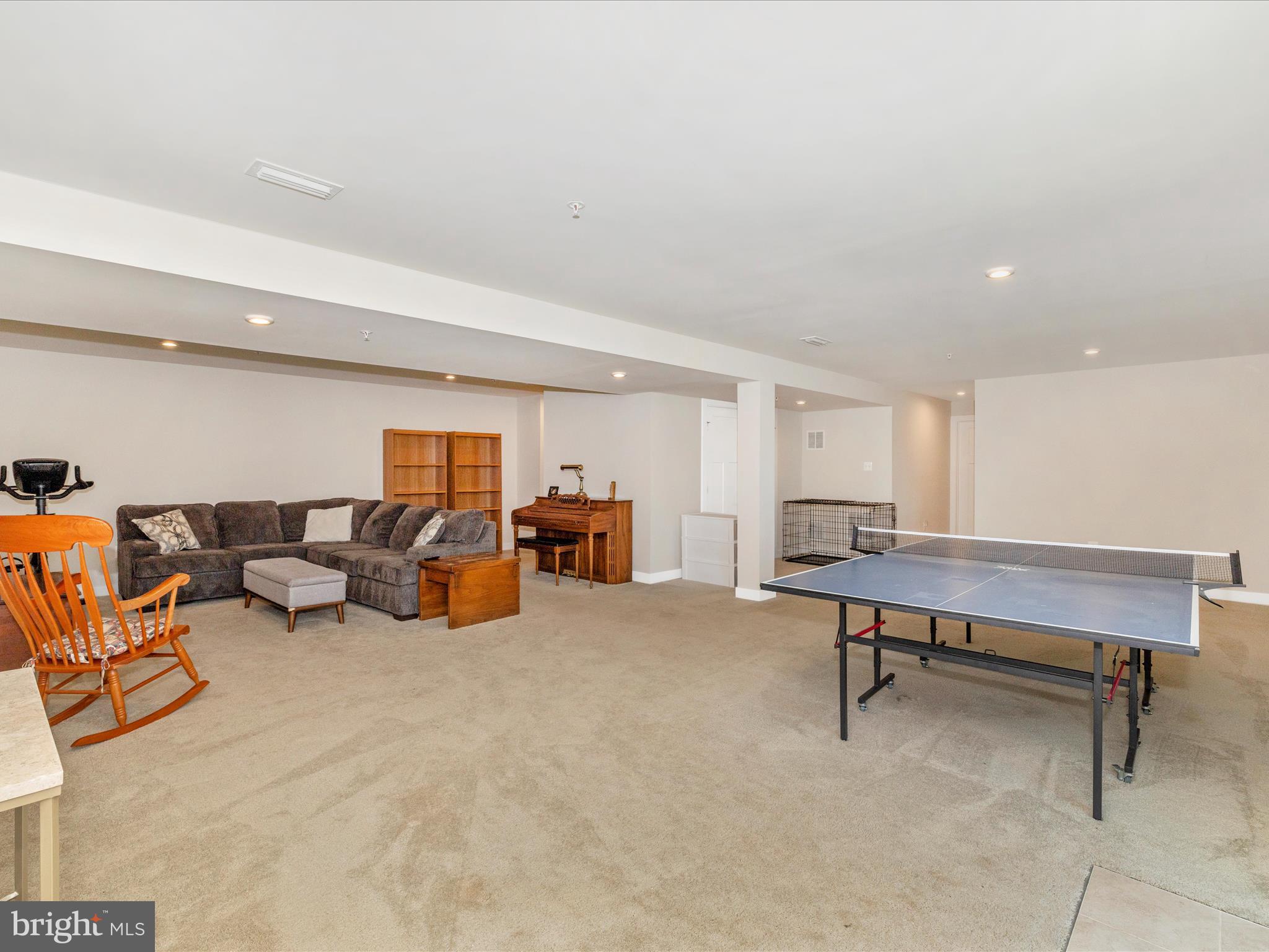 6879 WOODRIDGE ROAD