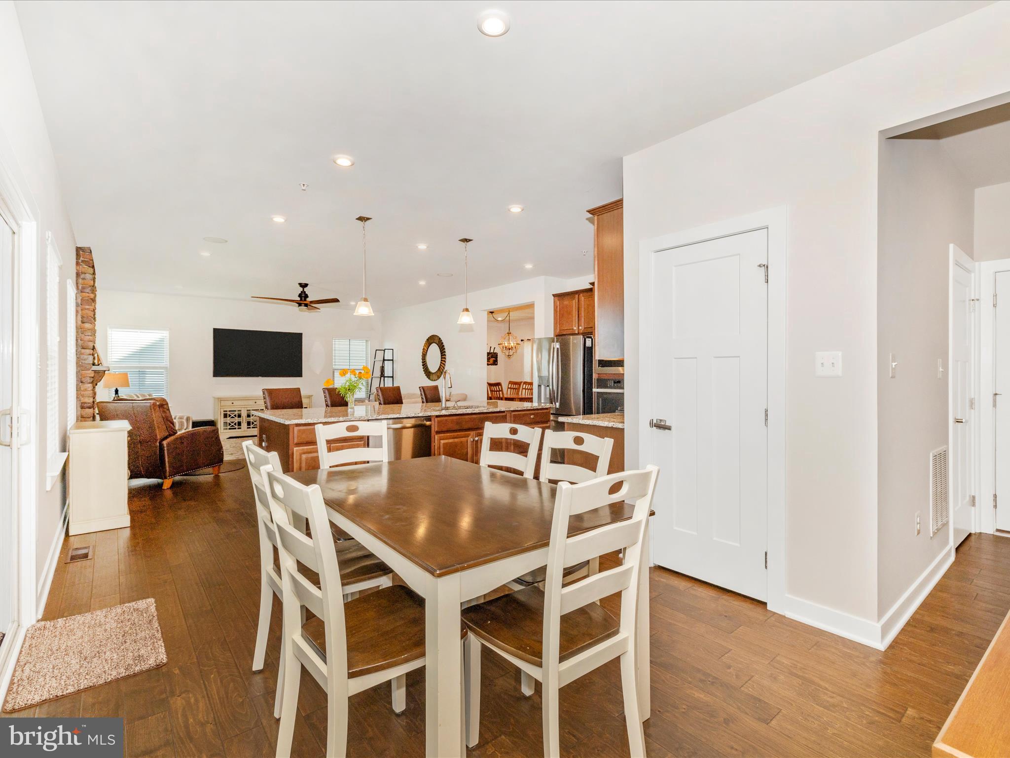 6879 WOODRIDGE ROAD