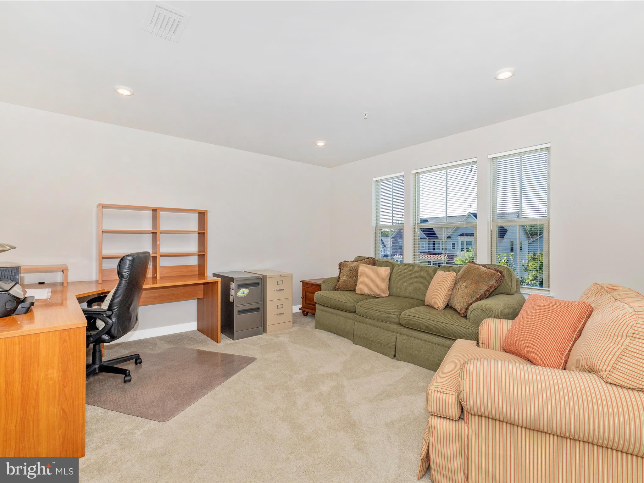 6879 WOODRIDGE ROAD