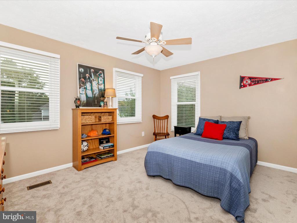 6115 HUCKLEBERRY WAY