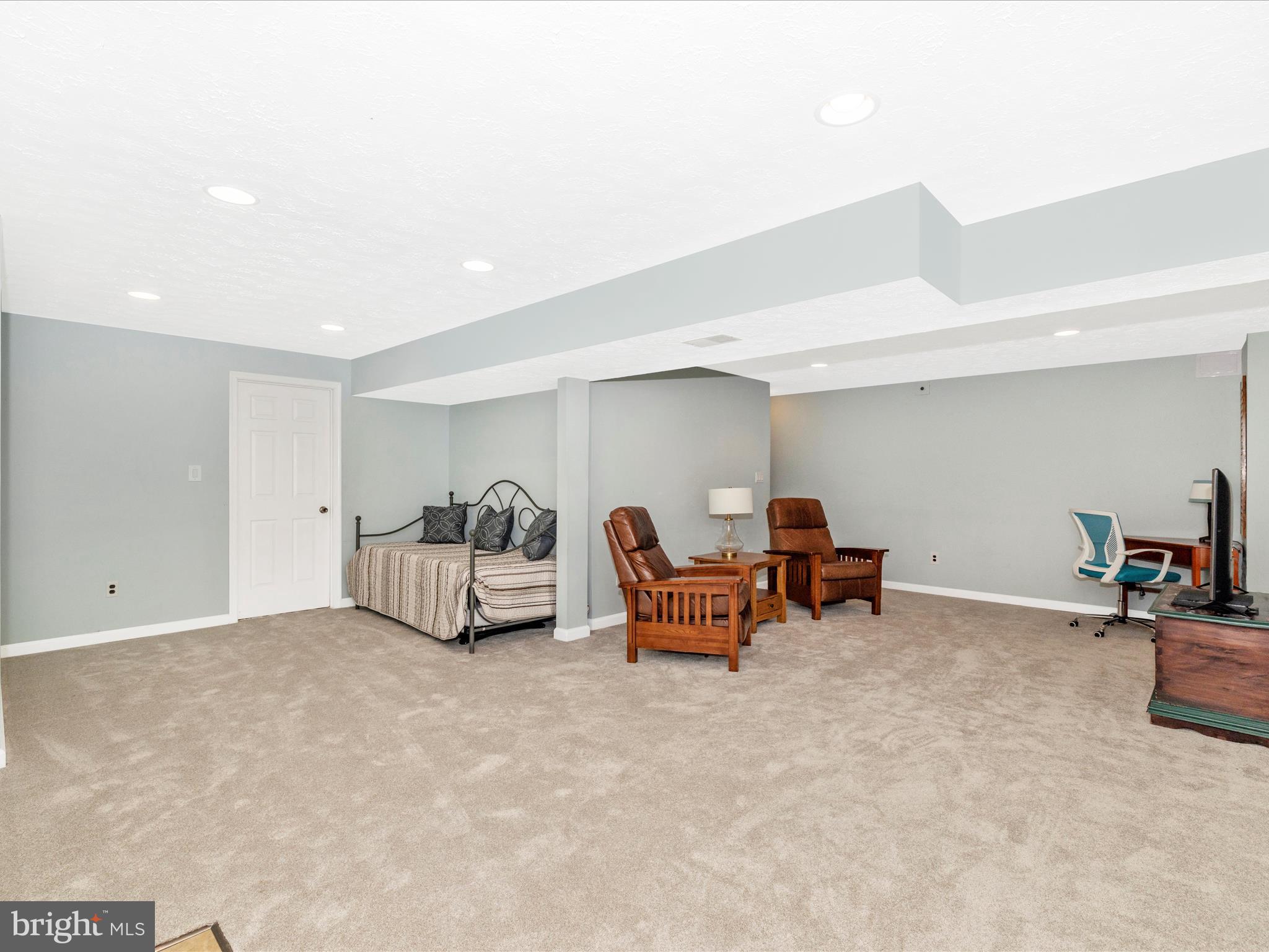 6115 HUCKLEBERRY WAY