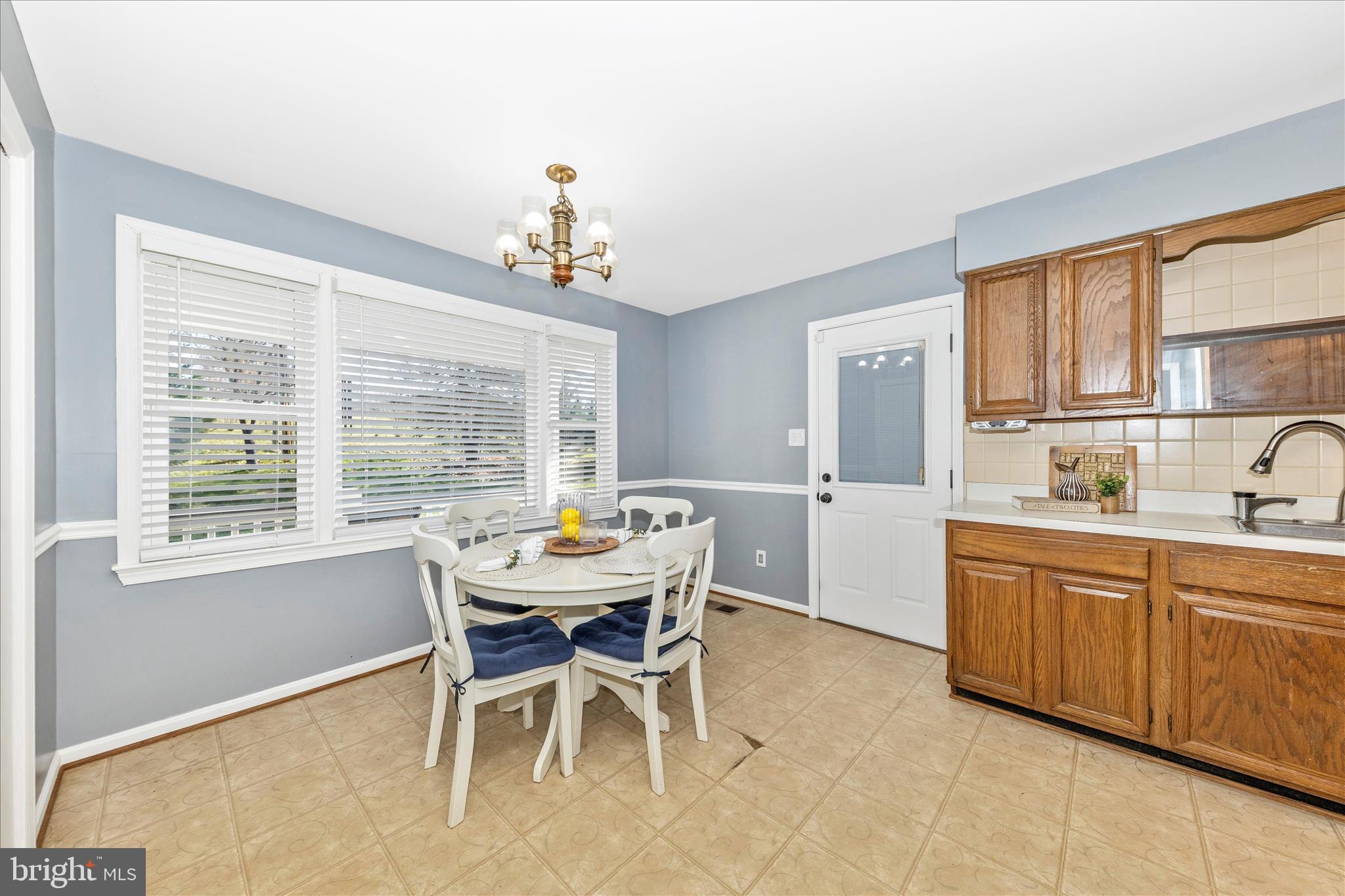 3479 PLEASANT GROVE DRIVE