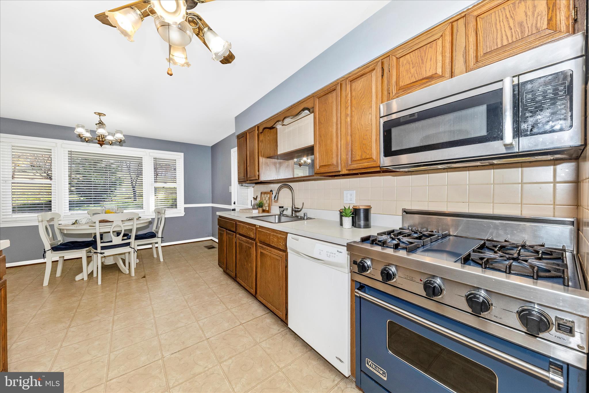 3479 PLEASANT GROVE DRIVE