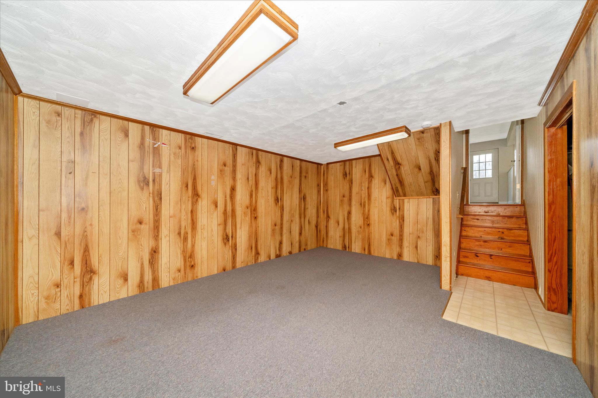 11023 HORSESHOE DRIVE