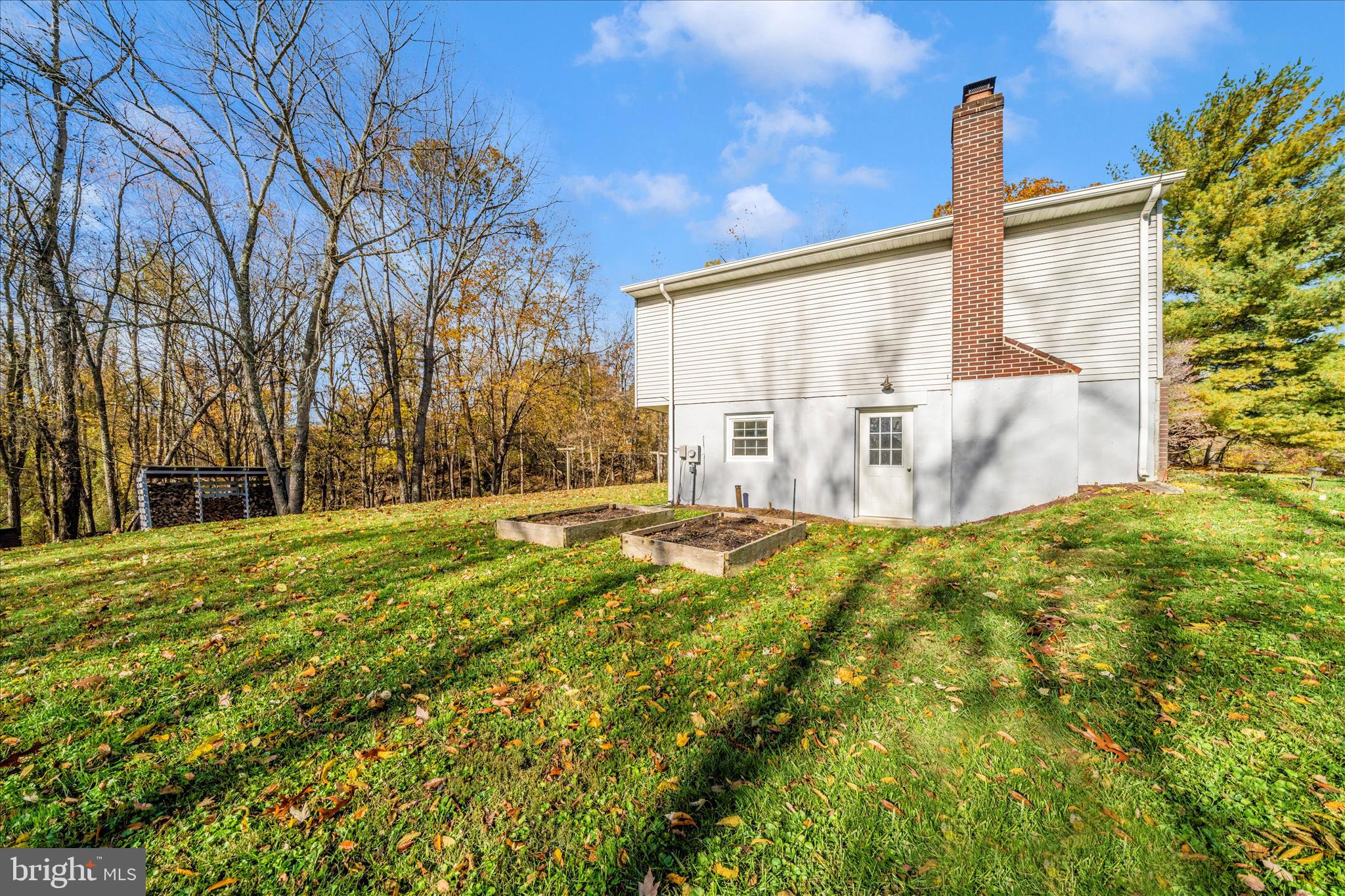 11023 HORSESHOE DRIVE