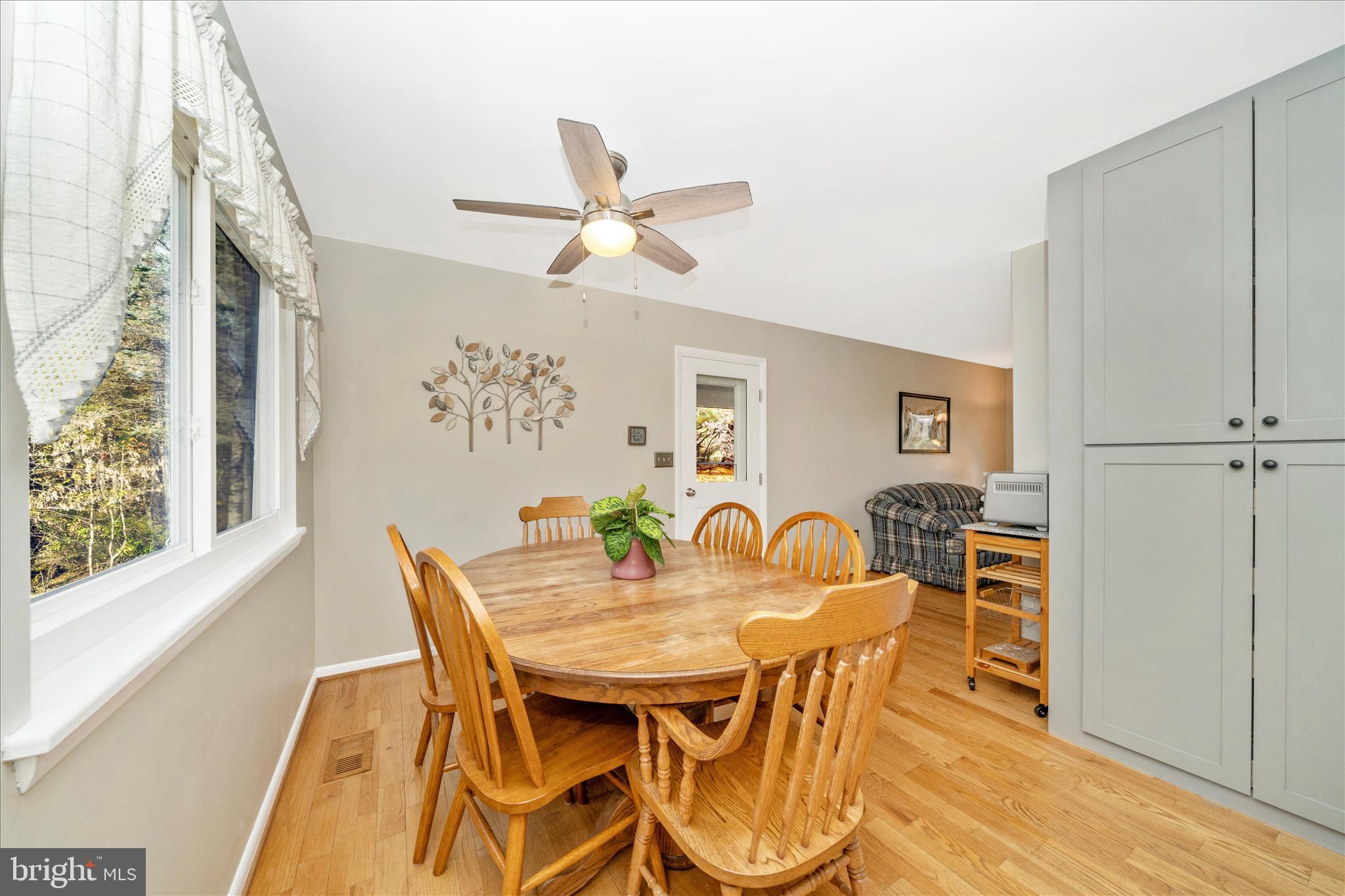 11023 HORSESHOE DRIVE