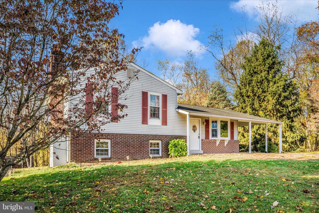 11023 HORSESHOE DRIVE
