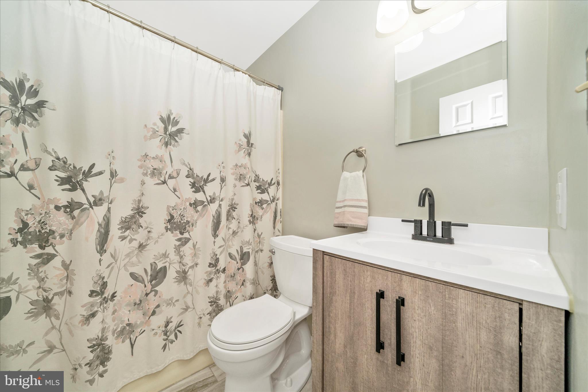 11023 HORSESHOE DRIVE