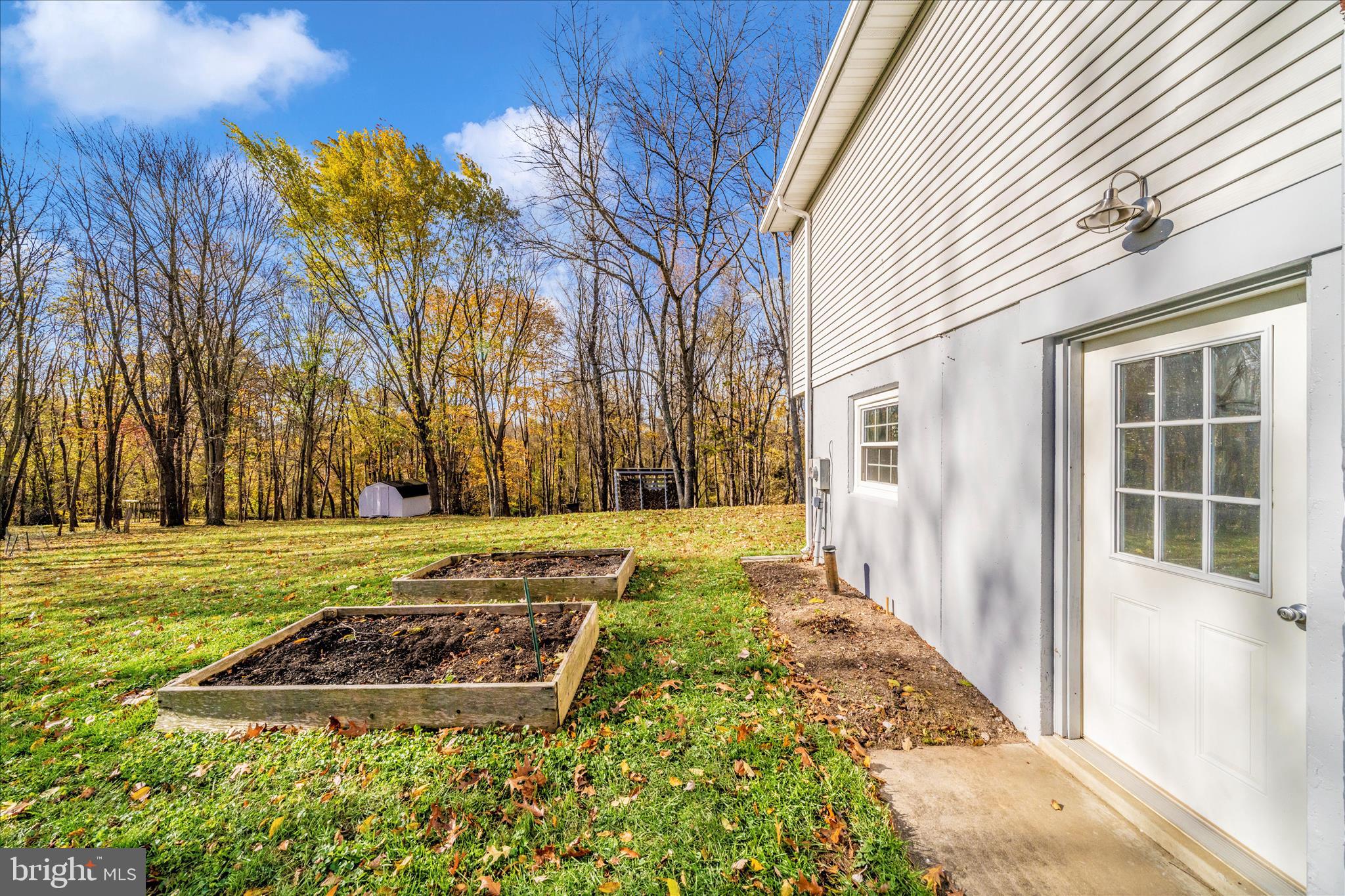 11023 HORSESHOE DRIVE