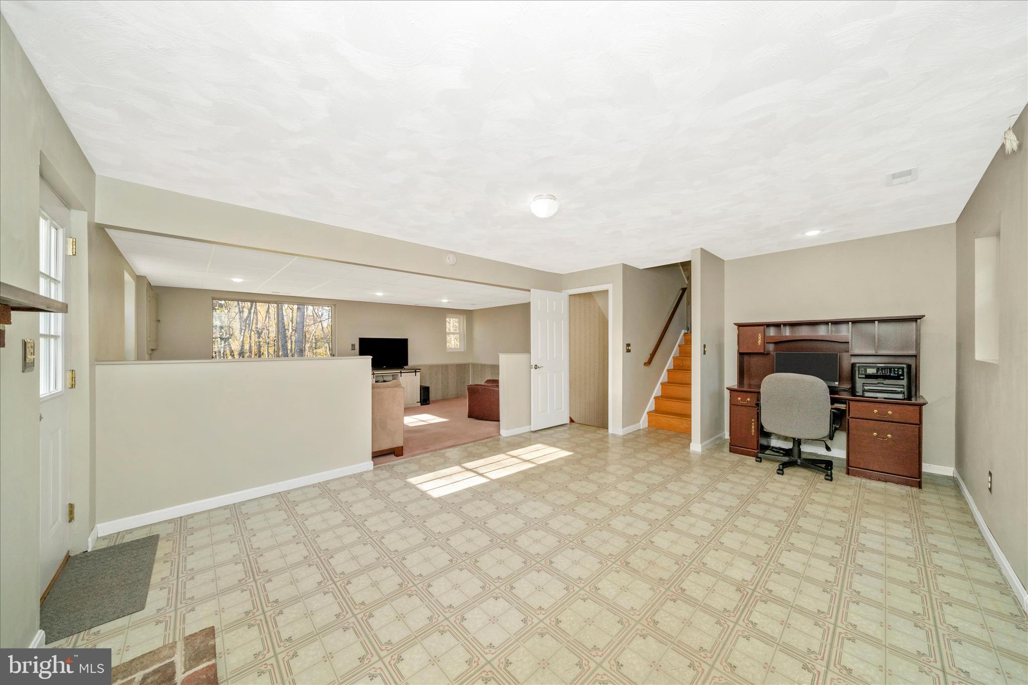 11023 HORSESHOE DRIVE