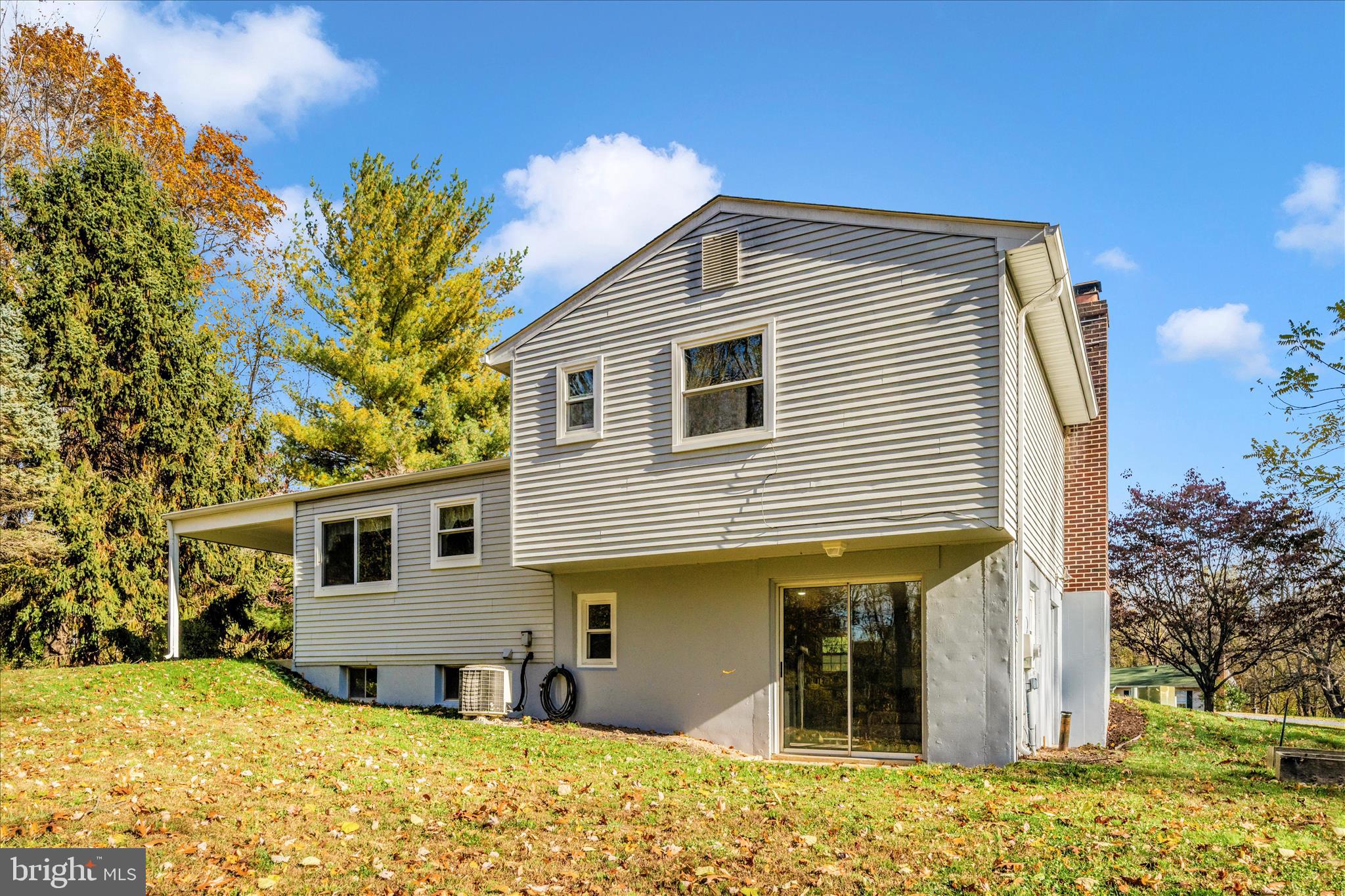 11023 HORSESHOE DRIVE