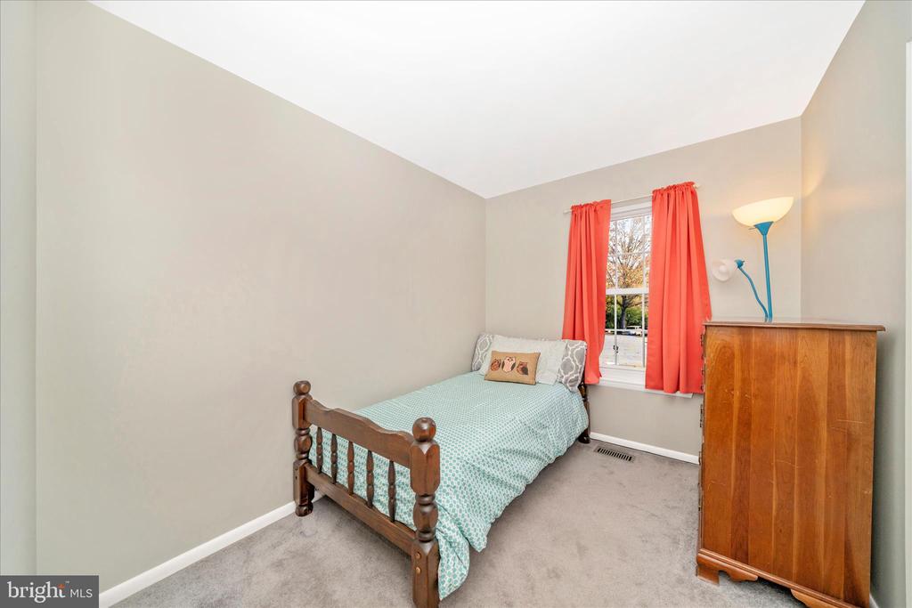 11023 HORSESHOE DRIVE