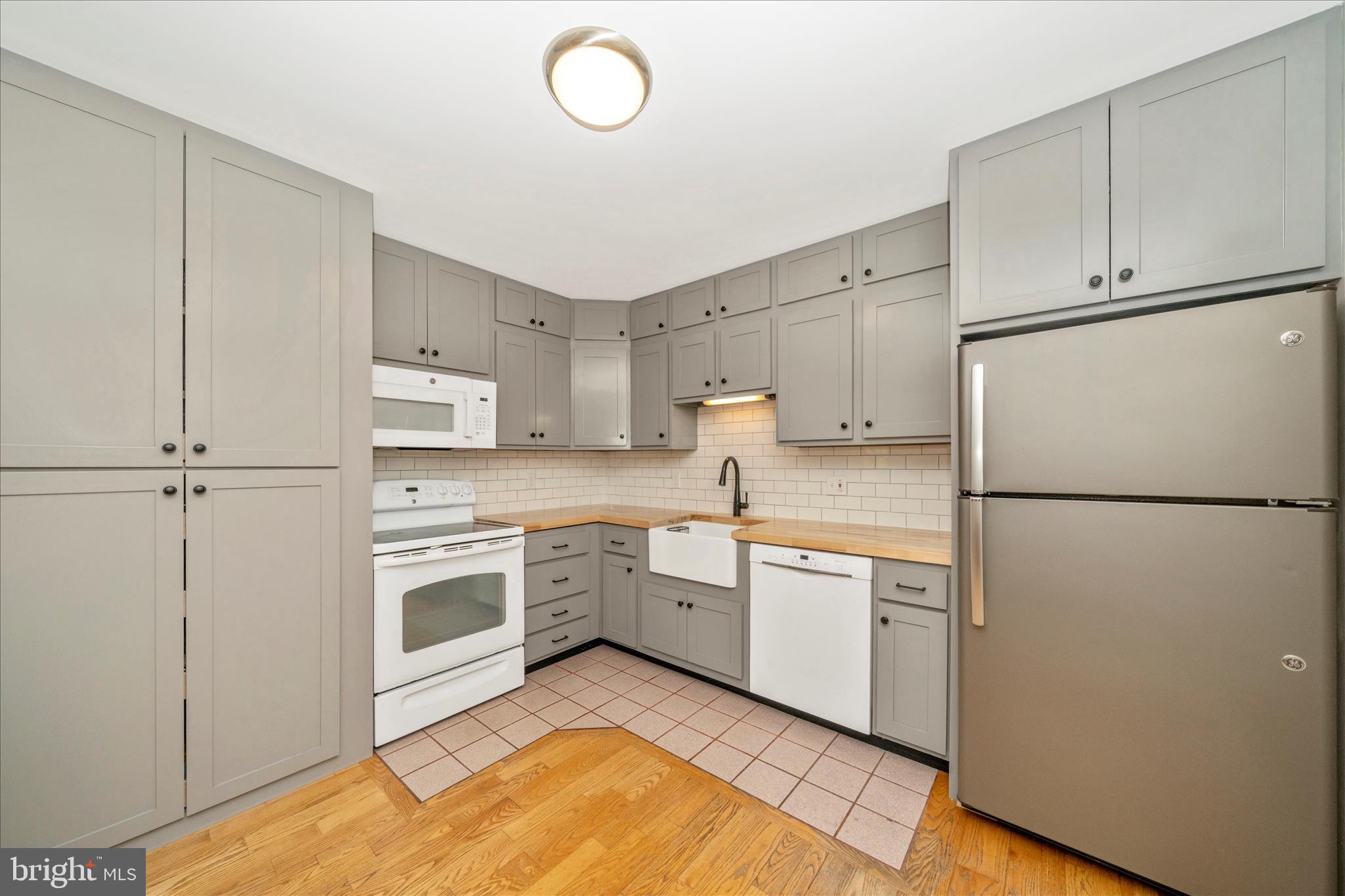 11023 HORSESHOE DRIVE